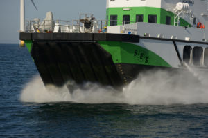 Air-cushion vessel and SES technology